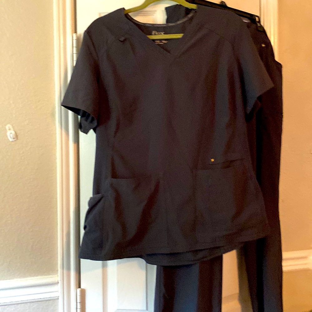 Scrub set dark gray XL top and PXL pants stretchy comfortable fit